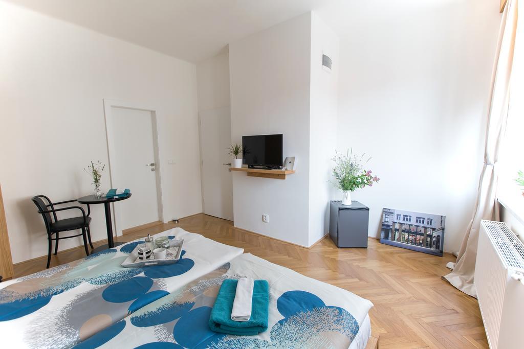 ブルノ ベッド ＆ ブレックファースト　プラチェック Bed & Breakfast エクステリア 写真
