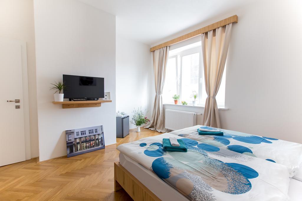 ブルノ ベッド ＆ ブレックファースト　プラチェック Bed & Breakfast エクステリア 写真